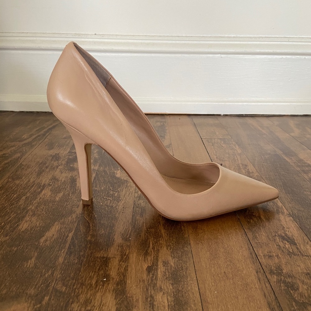 Charles David Classic Nude Heel